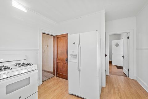 Tiny photo for 2224 Moore St, Ashland, KY 41101 (MLS # 60034)