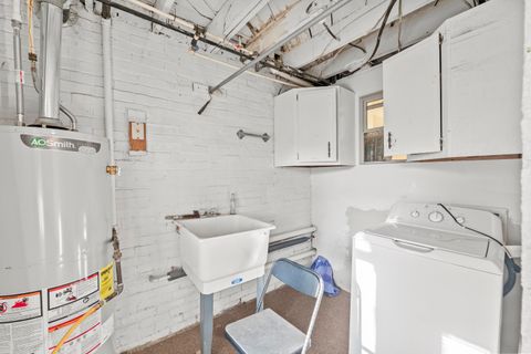 Tiny photo for 2224 Moore St, Ashland, KY 41101 (MLS # 60034)