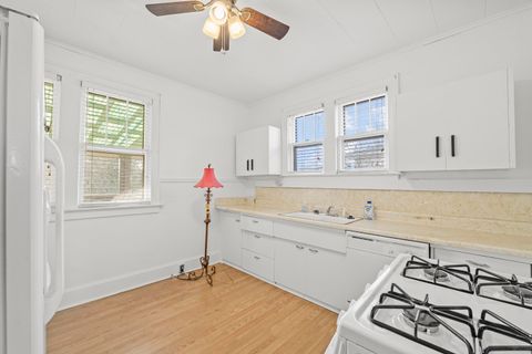 Tiny photo for 2224 Moore St, Ashland, KY 41101 (MLS # 60034)