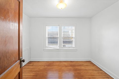 Tiny photo for 2224 Moore St, Ashland, KY 41101 (MLS # 60034)