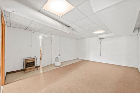 Tiny photo for 2224 Moore St, Ashland, KY 41101 (MLS # 60034)