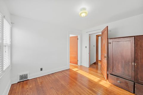 Tiny photo for 2224 Moore St, Ashland, KY 41101 (MLS # 60034)