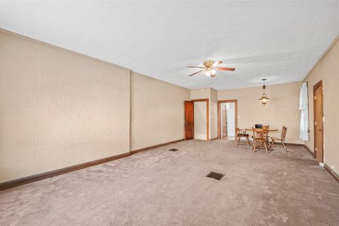 Tiny photo for 2224 Moore St, Ashland, KY 41101 (MLS # 60034)