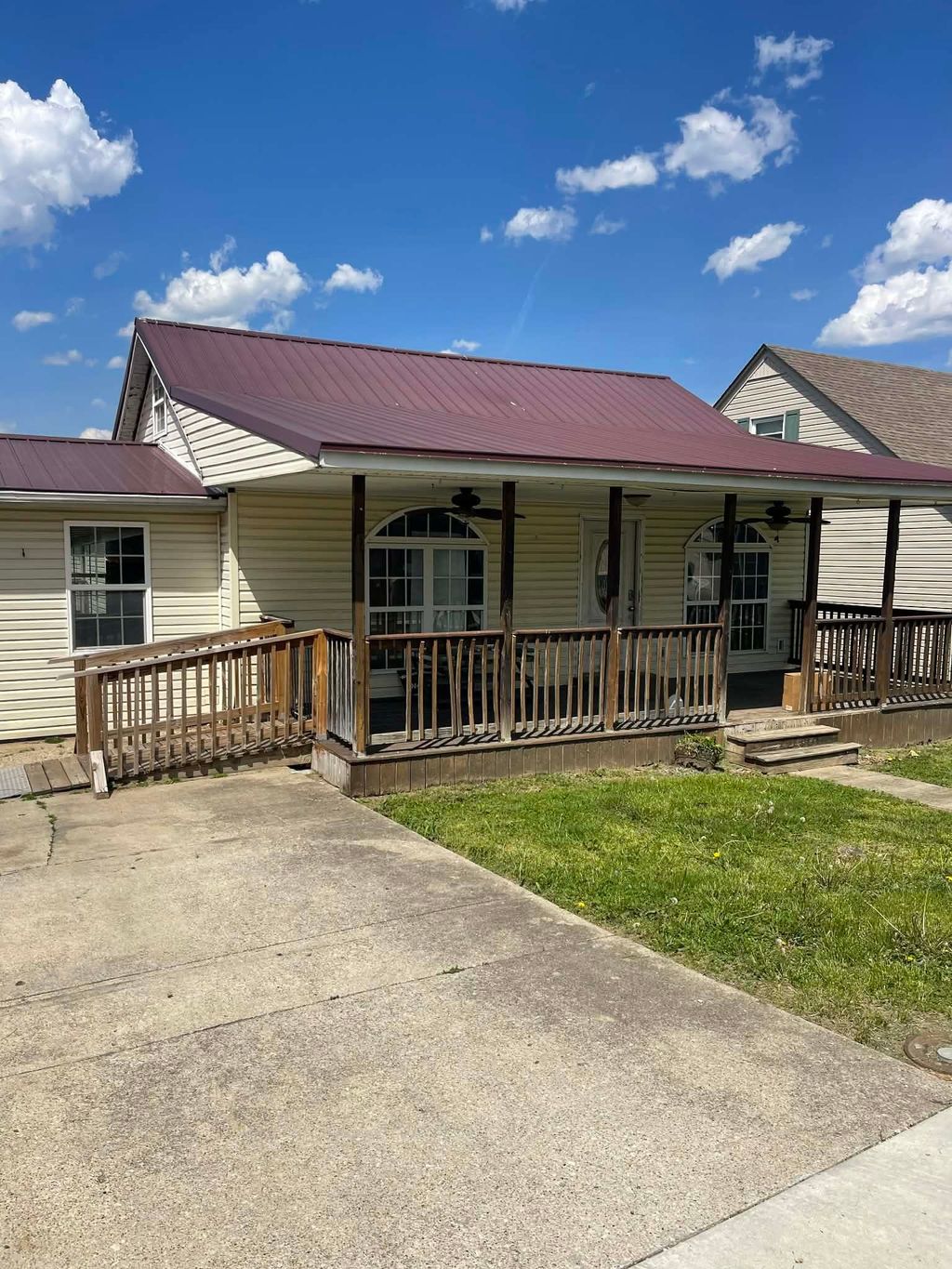 Photo of 3409 S 29th Street, Ashland, KY 41101 (MLS # 60415)