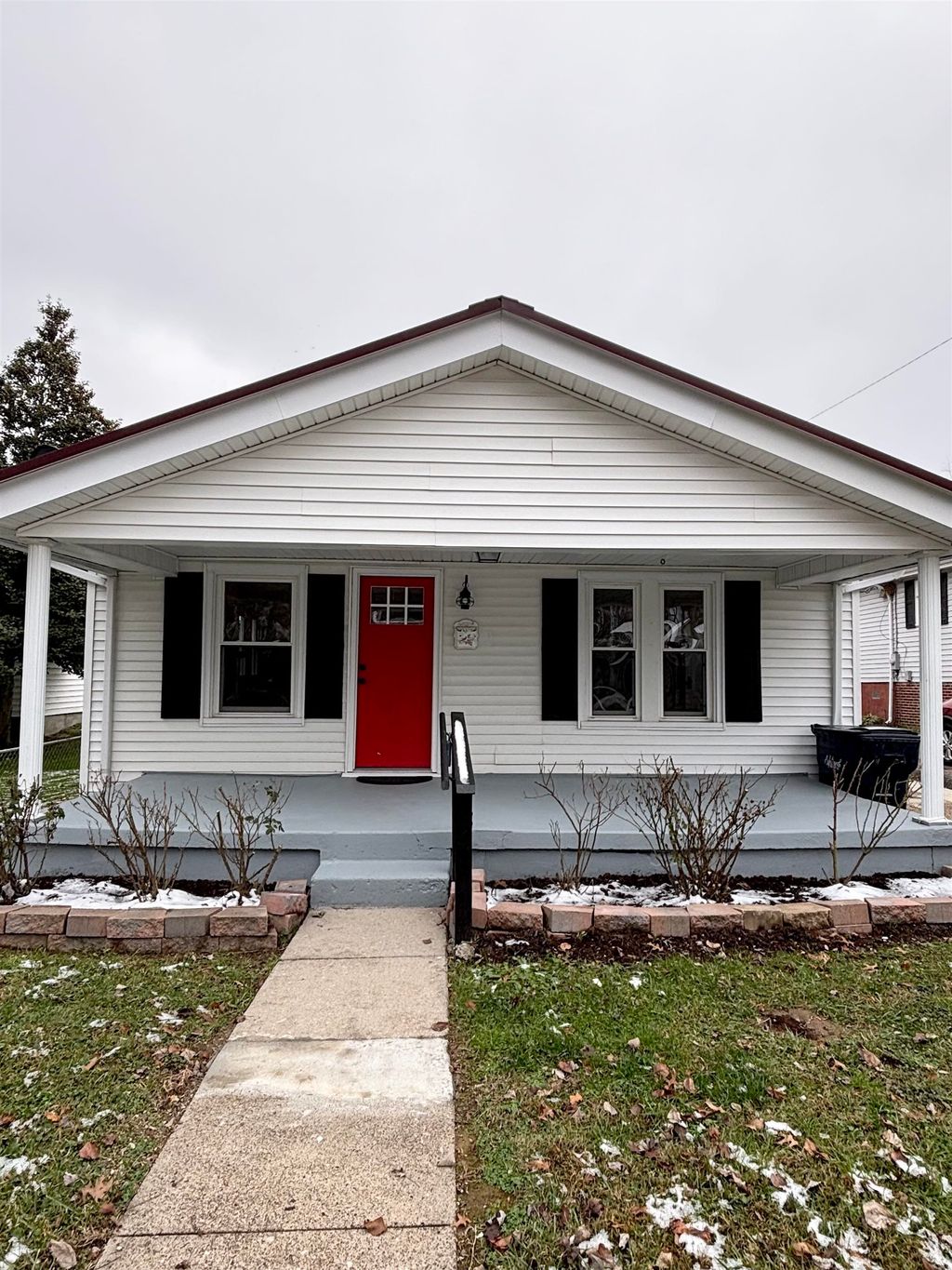 Photo of 2410 Roosevelt Avenue Ave, Ashland, KY 41102 (MLS # 59849)