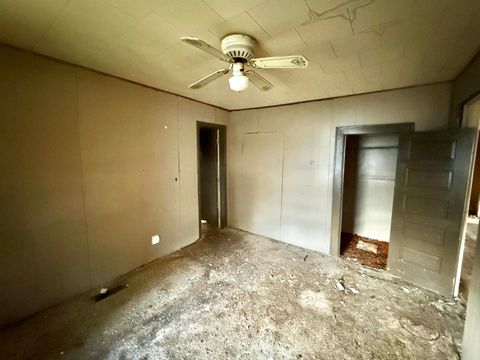Tiny photo for 1303 Mullins Street, Flatwoods, KY 41139 (MLS # 59580)