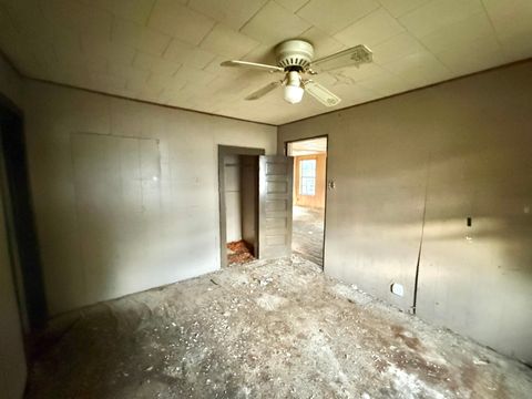 Tiny photo for 1303 Mullins Street, Flatwoods, KY 41139 (MLS # 59580)