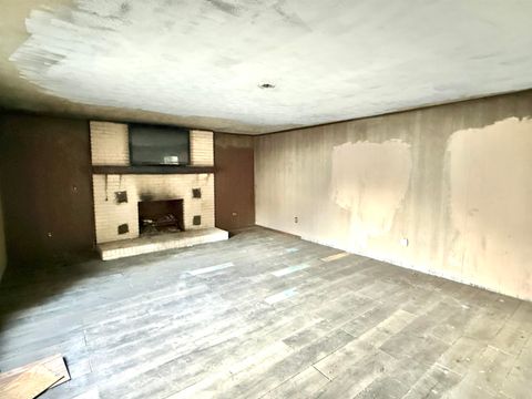 Tiny photo for 1303 Mullins Street, Flatwoods, KY 41139 (MLS # 59580)
