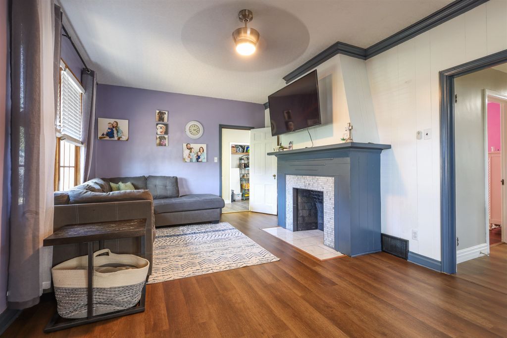 Photo of 1812 Creston Place Pl, Ashland, KY 41102 (MLS # 59977)