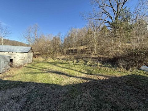 Tiny photo for 1624 W Rose Road, Ashland, KY 41102 (MLS # 60067)