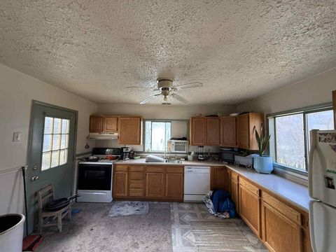 Tiny photo for 1624 W Rose Road, Ashland, KY 41102 (MLS # 60067)