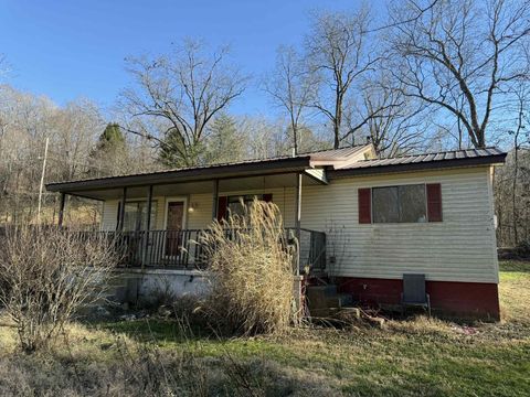 Photo of 1624 W Rose Road, Ashland, KY 41102 (MLS # 60067)