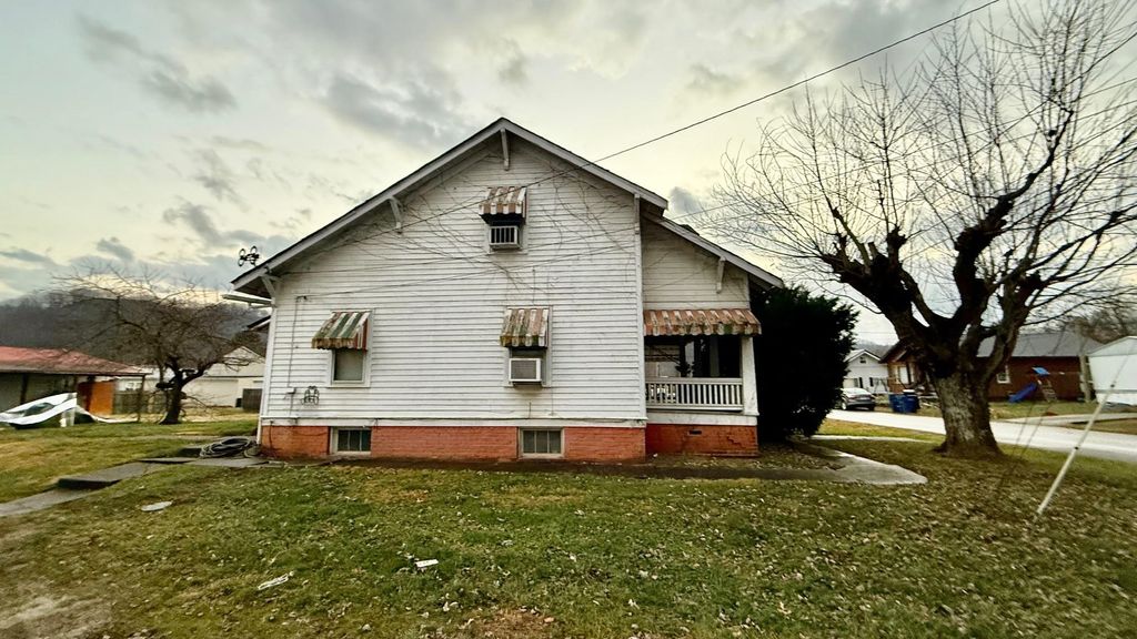 Photo of 191 Ridge Street, South Shore, KY 41175 (MLS # 60055)