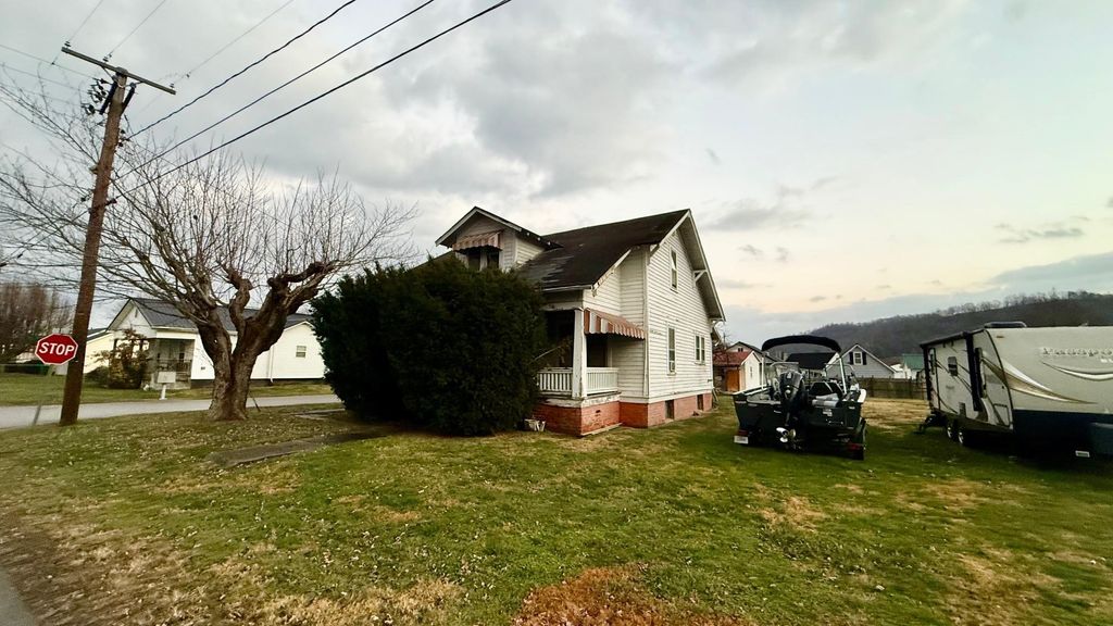 Photo of 191 Ridge Street, South Shore, KY 41175 (MLS # 60055)