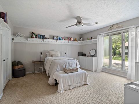 Tiny photo for 116 Sunset Court, Ashland, KY 41101 (MLS # 59179)