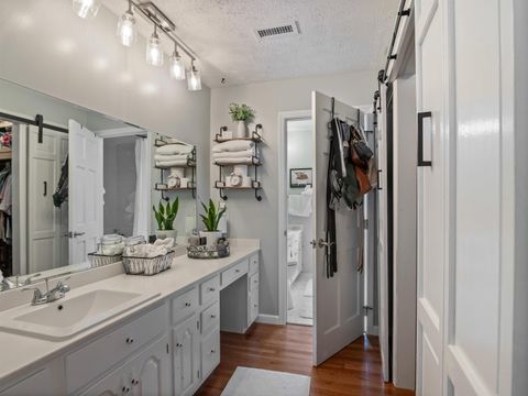 Tiny photo for 116 Sunset Court, Ashland, KY 41101 (MLS # 59179)