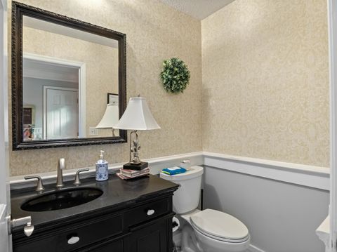 Tiny photo for 116 Sunset Court, Ashland, KY 41101 (MLS # 59179)