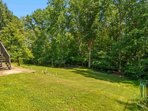 Tiny photo for 116 Sunset Court, Ashland, KY 41101 (MLS # 59179)