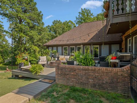 Tiny photo for 116 Sunset Court, Ashland, KY 41101 (MLS # 59179)