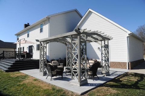 Tiny photo for 115 Private Drive 123, Crown City, OH 45623 (MLS # 60208)