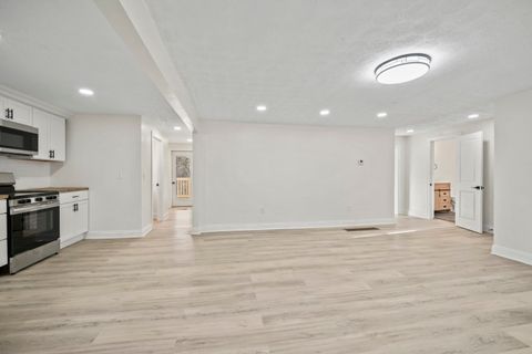 Tiny photo for 712 N 1st Street, Flatwoods, KY 41139 (MLS # 60053)