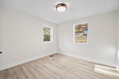 Tiny photo for 712 N 1st Street, Flatwoods, KY 41139 (MLS # 60053)