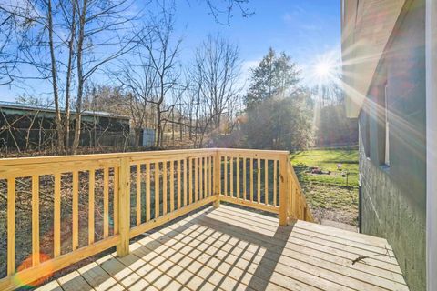 Tiny photo for 712 N 1st Street, Flatwoods, KY 41139 (MLS # 60053)
