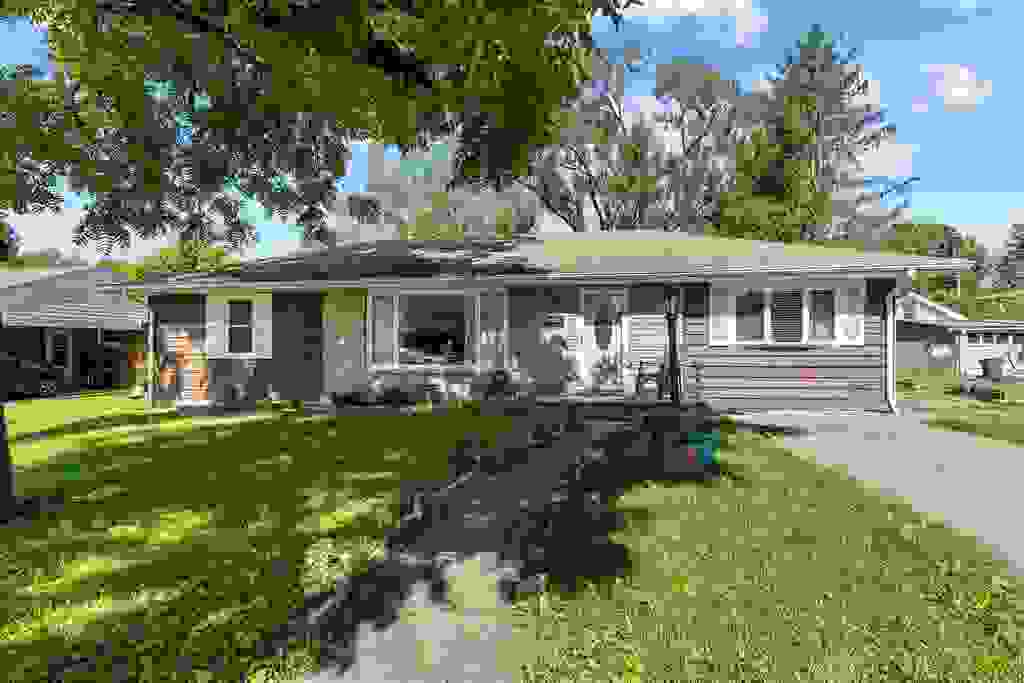 Photo of 2901 Carr Street ST, Ashland, KY 41101 (MLS # 61151)