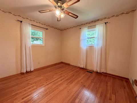 Tiny photo for 5609 Woodbine Road, Ashland, KY 41102 (MLS # 60977)
