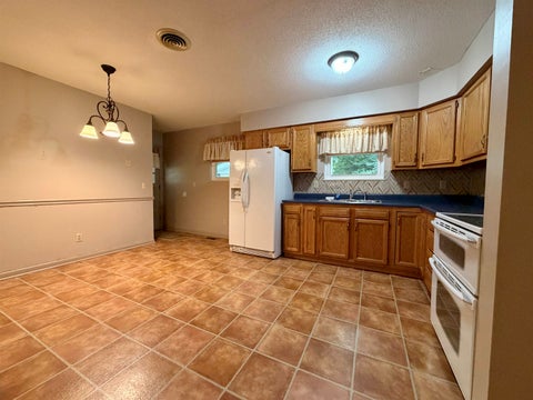 Tiny photo for 5609 Woodbine Road, Ashland, KY 41102 (MLS # 60977)