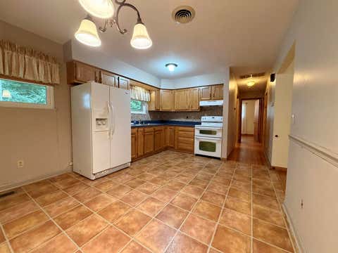 Tiny photo for 5609 Woodbine Road, Ashland, KY 41102 (MLS # 60977)