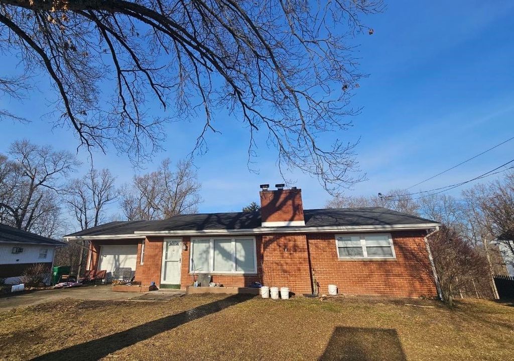 Photo of 140 New Hampshire Drive Dr, Ashland, KY 41101 (MLS # 60125)