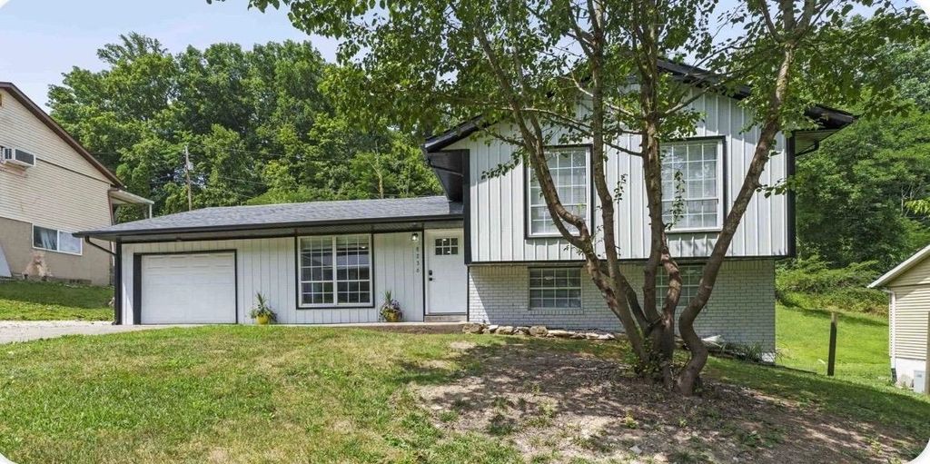 Photo of 8236 Carla Dr Dr, Ashland, KY 41102 (MLS # 59874)