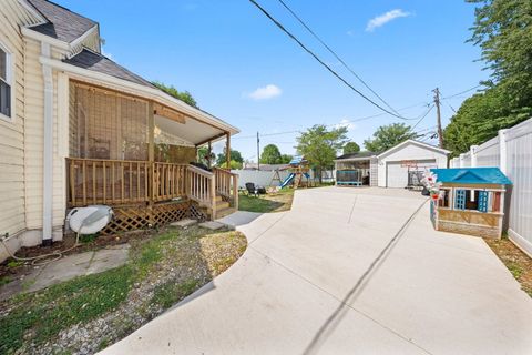 Tiny photo for 4513 Blackburn Avenue, Ashland, KY 41101 (MLS # 60491)