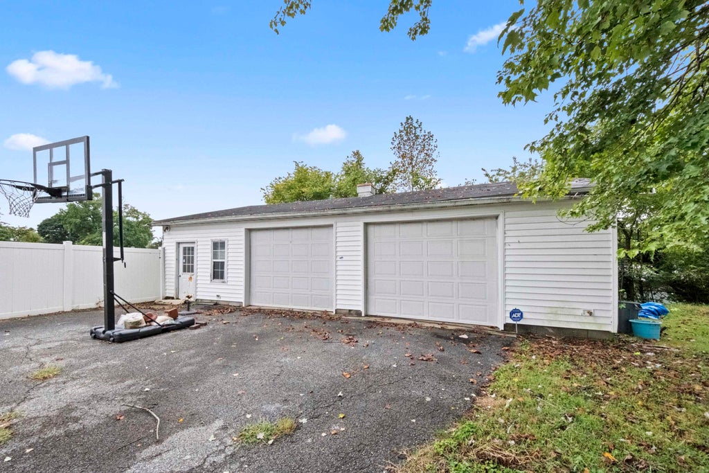 Photo of 1516 Bellefonte Road, Flatwoods, KY 41139 (MLS # 61254)