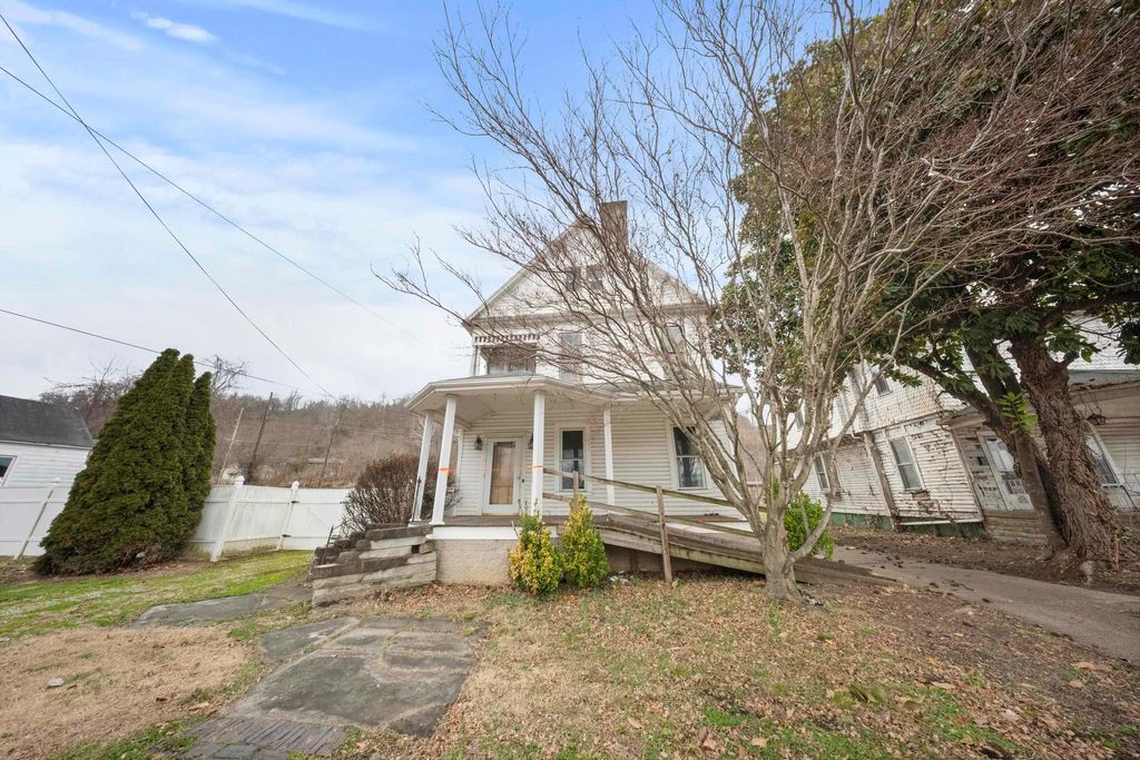 Photo of 3112 Oakland Avenue Ave, Catlettsburg, KY 41129 (MLS # 59962)