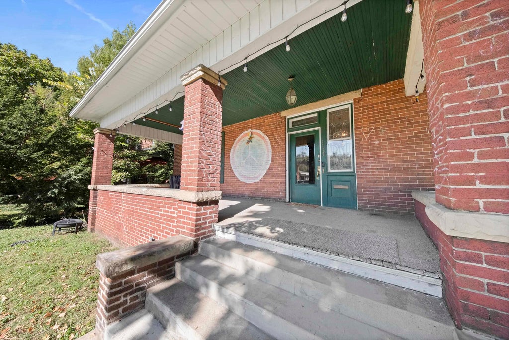 Photo of 1113 Bath Avenue, Ashland, KY 41101 (MLS # 61462)