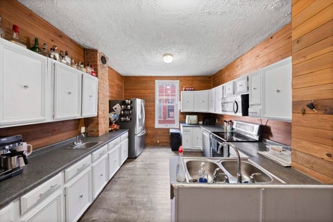 Tiny photo for 1113 Bath Avenue, Ashland, KY 41101 (MLS # 61462)