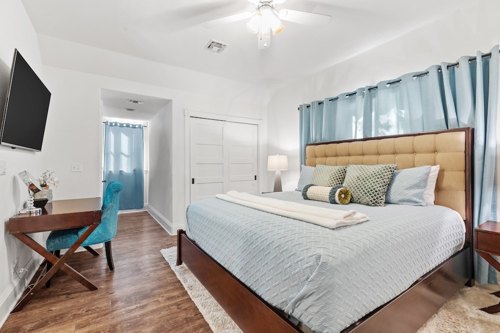 Fredericksburg, Texas, 78624, United States, 4 Bedrooms Bedrooms, ,4 BathroomsBathrooms,Residential,Active,2045743