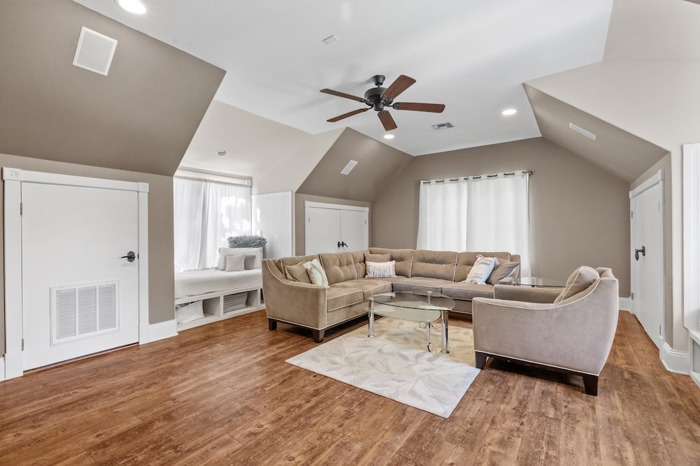 Fredericksburg, Texas, 78624, United States, 4 Bedrooms Bedrooms, ,4 BathroomsBathrooms,Residential,Active,2045743
