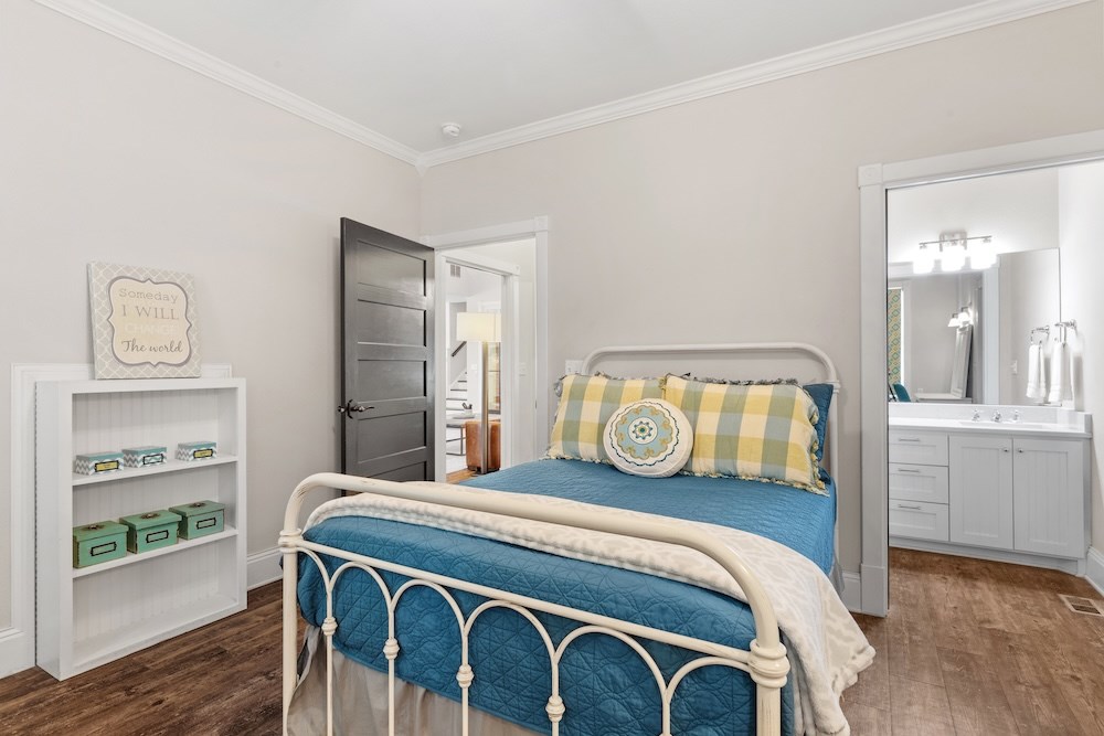 Fredericksburg, Texas, 78624, United States, 4 Bedrooms Bedrooms, ,4 BathroomsBathrooms,Residential,Active,2045743