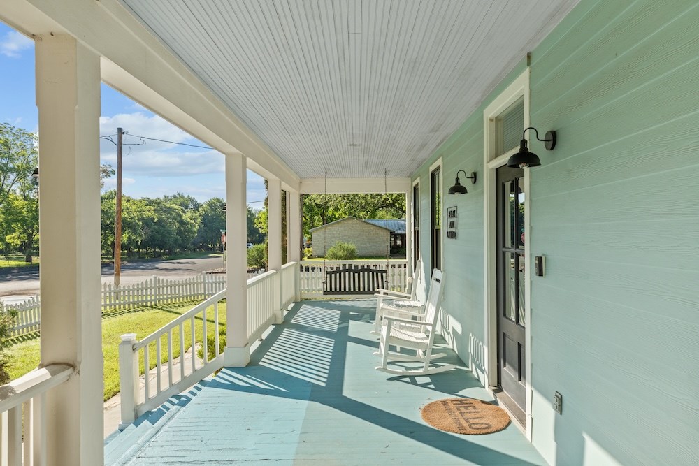 Fredericksburg, Texas, 78624, United States, 4 Bedrooms Bedrooms, ,4 BathroomsBathrooms,Residential,Active,2045743