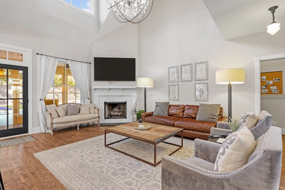 Fredericksburg, Texas, 78624, United States, 4 Bedrooms Bedrooms, ,4 BathroomsBathrooms,Residential,Active,2045743