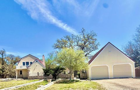 Photo of 125 Catalina Court, Kerrville, TX 78028 (MLS # 104014)