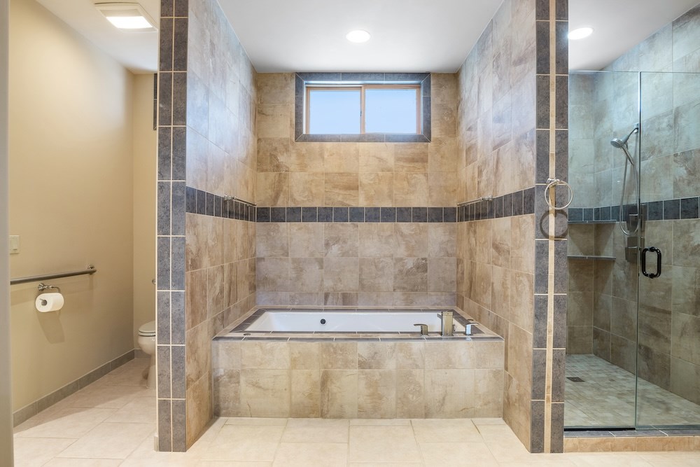 Fredericksburg, Texas, 78624, United States, 2 Bedrooms Bedrooms, ,3 BathroomsBathrooms,Residential,Active,2034005