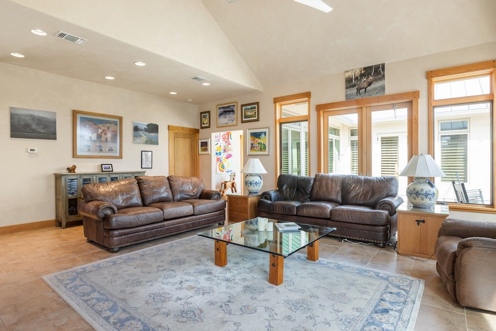 Fredericksburg, Texas, 78624, United States, 2 Bedrooms Bedrooms, ,3 BathroomsBathrooms,Residential,Active,2034005