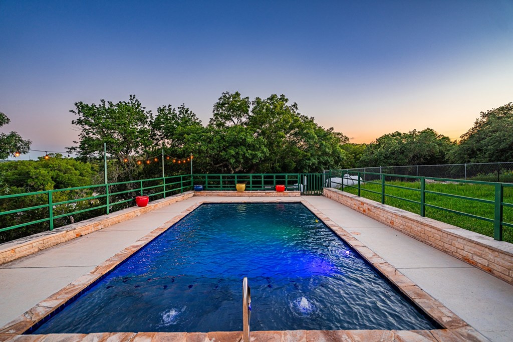 Fredericksburg, Texas, 78624, United States, 2 Bedrooms Bedrooms, ,3 BathroomsBathrooms,Residential,Active,2034005