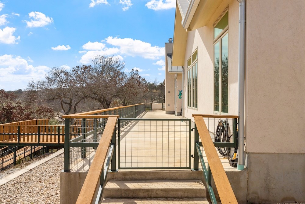 Fredericksburg, Texas, 78624, United States, 2 Bedrooms Bedrooms, ,3 BathroomsBathrooms,Residential,Active,2034005