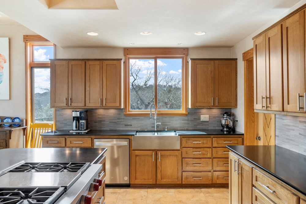 Fredericksburg, Texas, 78624, United States, 2 Bedrooms Bedrooms, ,3 BathroomsBathrooms,Residential,Active,2034005
