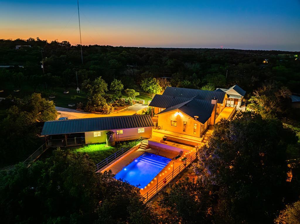 Fredericksburg, Texas, 78624, United States, 2 Bedrooms Bedrooms, ,3 BathroomsBathrooms,Residential,Active,2034005
